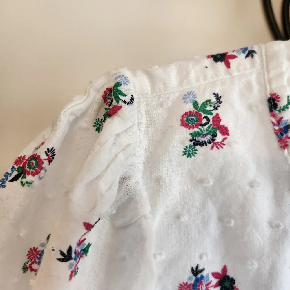 LOFT Womens Size Medium White Blouse with Floral Embroidery And Split Vee Neck